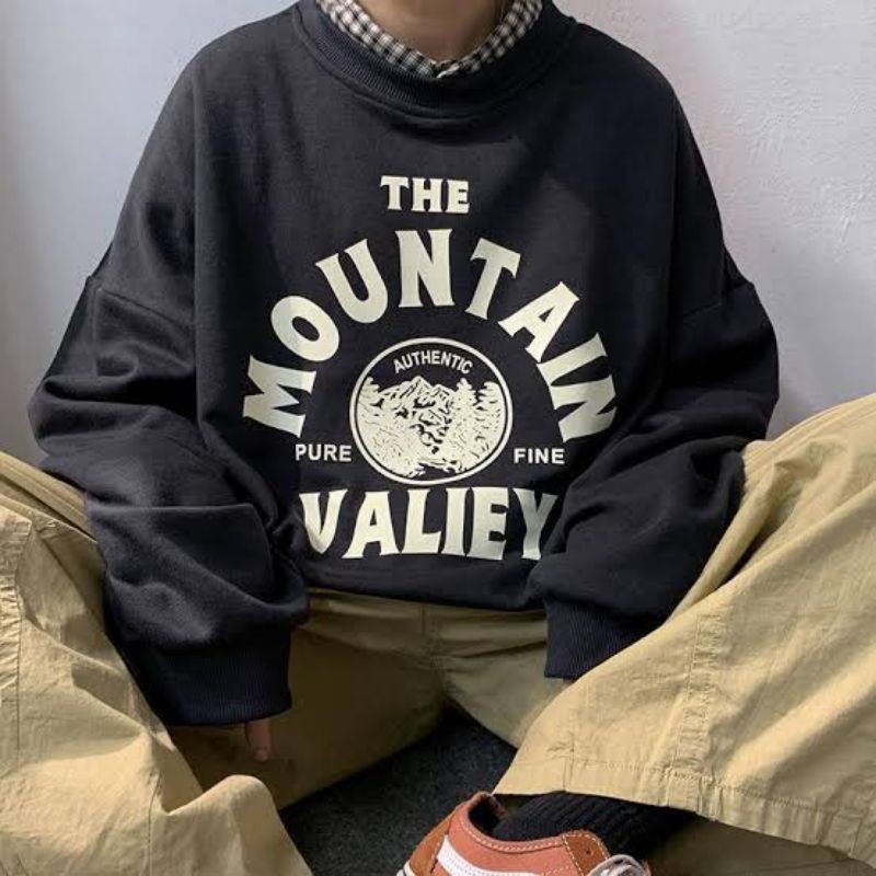 THE MOUNTAIN VALIEY SWEATER UNISEX TEBAL KEKINIAN TERBARU&quot;