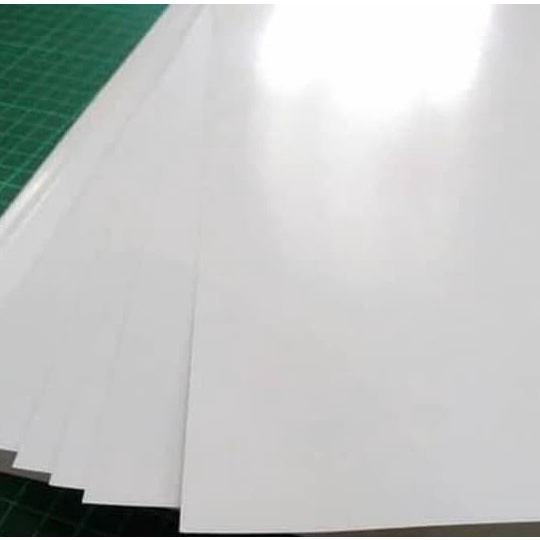 

Kertas Art Karton / Kartu Tik 210gr Folio / A4 ( 1 paket isi 50 lembar )