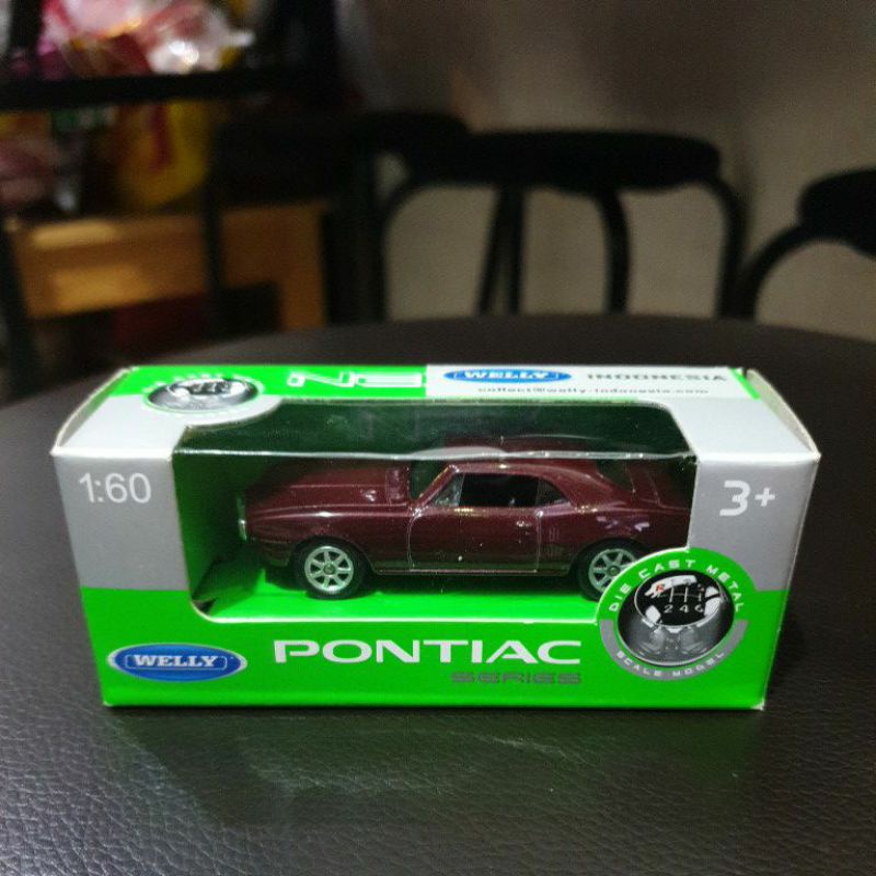 Welly 1967 Pontiac Firebird 1/60