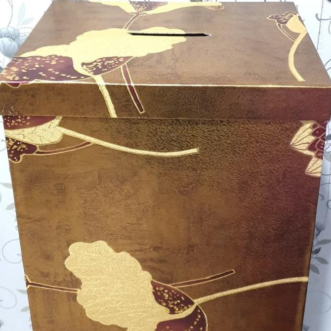 

Kotak Amplop/Gift Box Wallpaper Excluaive Embos Bertekstur Gold Bengiweti
