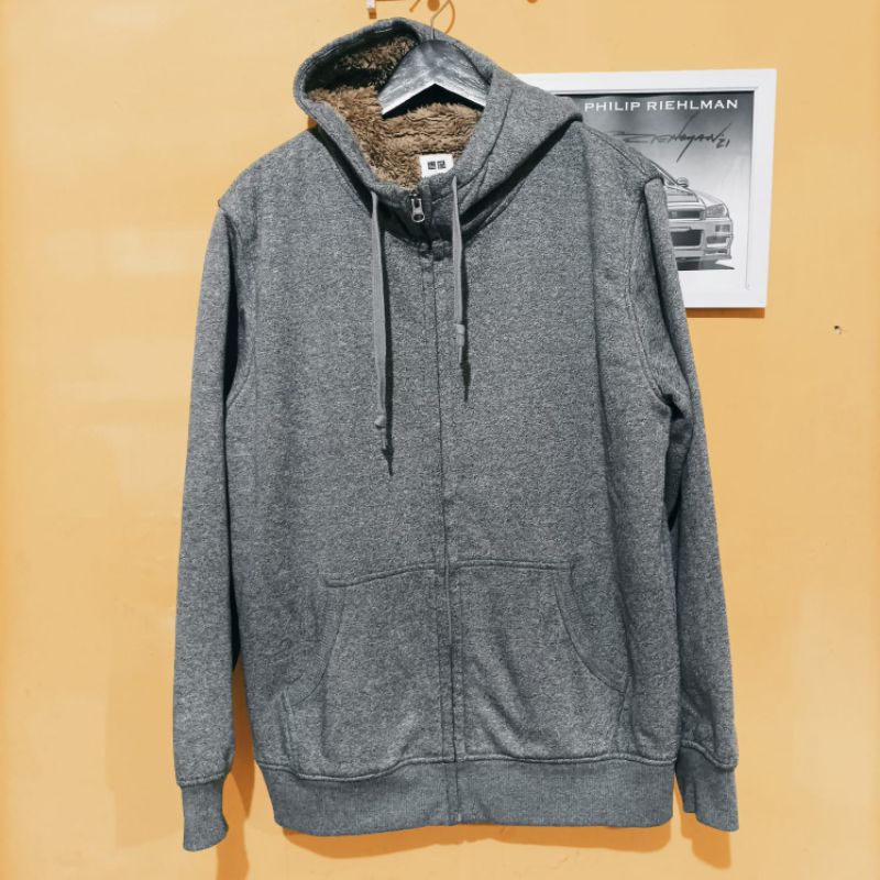 Hoodie UNIQLO second pria wanita
