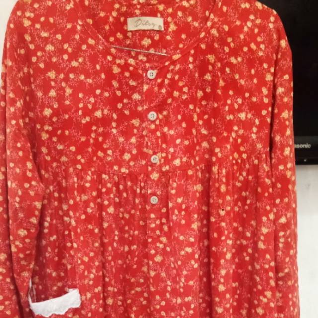 Preloved ditsy size M (baca keterangannya)