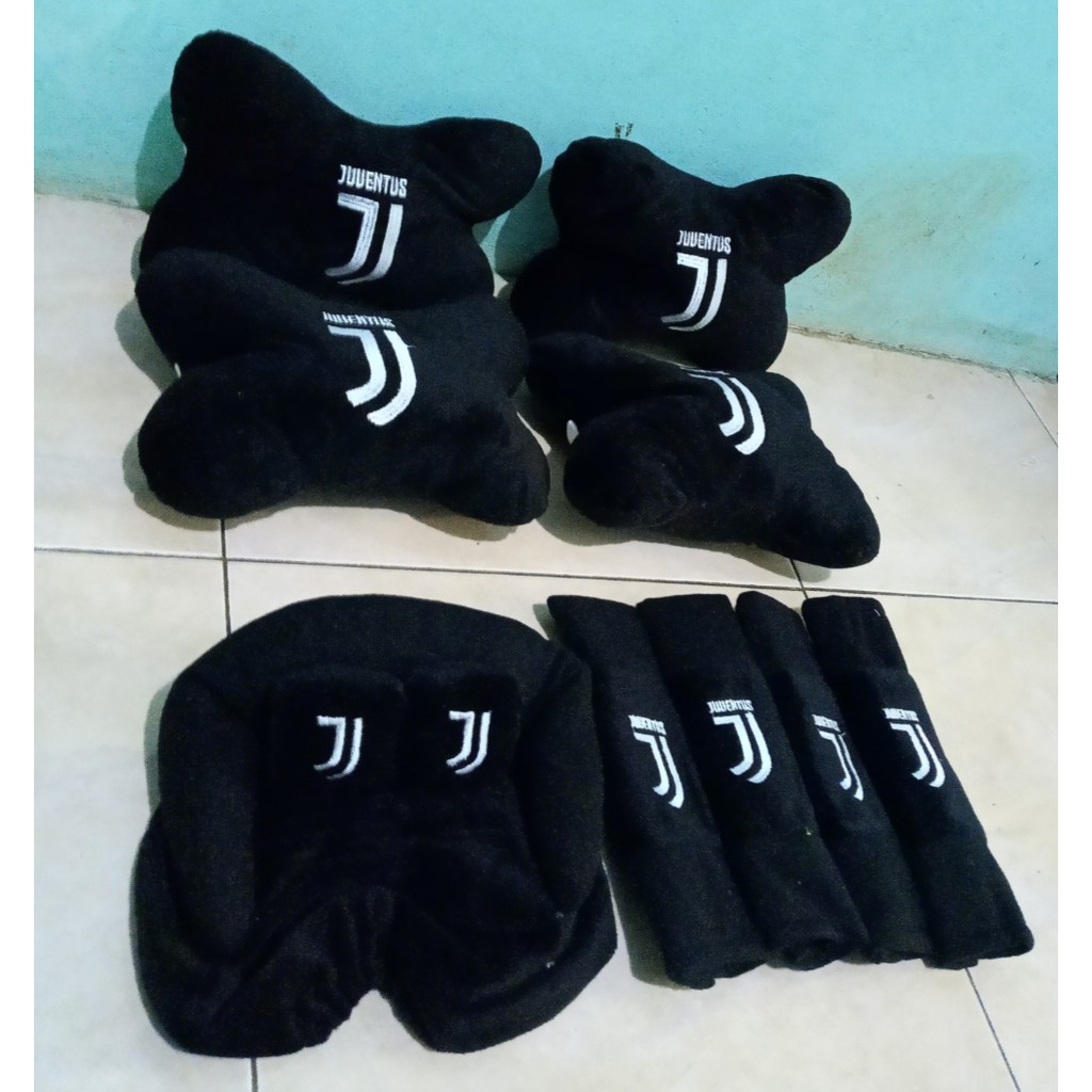 Bantal Mobil JUVENTUS Hitam Bantal Isi 4 Sandaran Leher Kepala Juventus Black