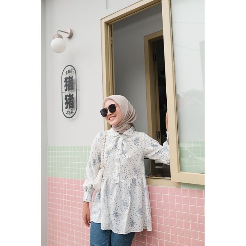 SALE 12.12 VANILLA HIJAB/ POPPY BLOUSE SNOWY