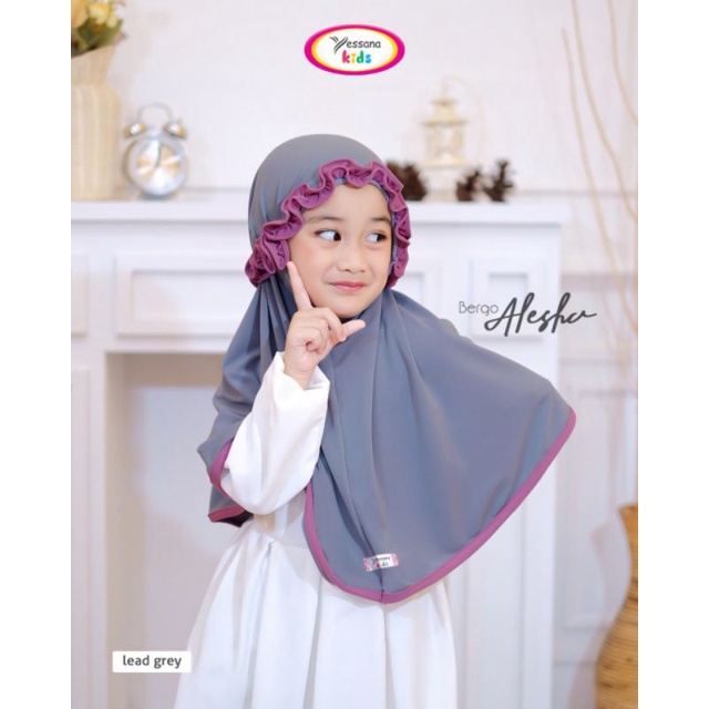 Jilbab anak cute by Yessana