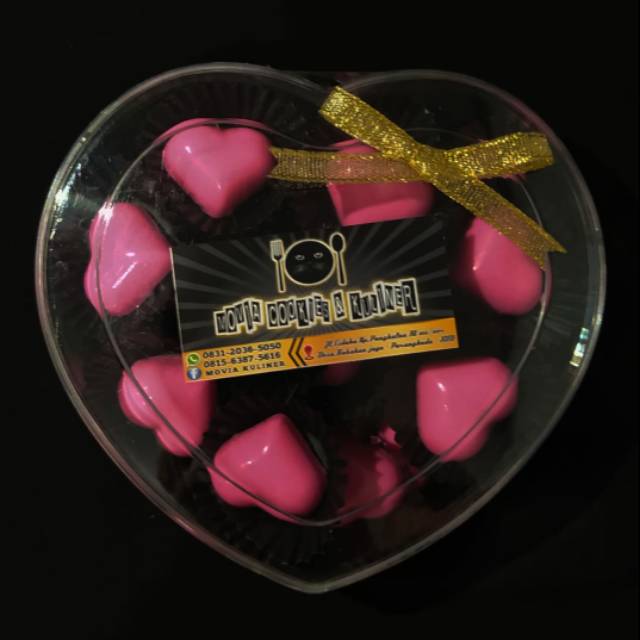 

Coklat Love pink / Coklat karakter