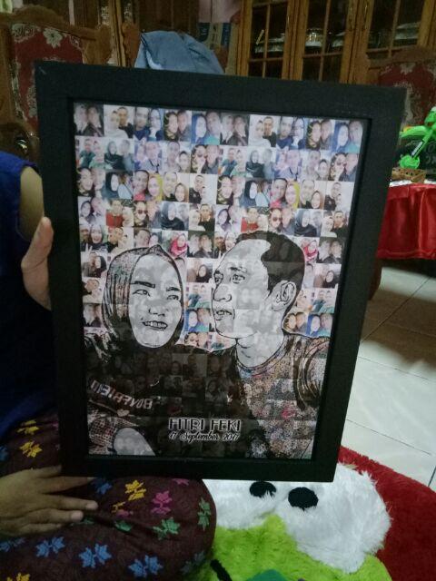 Mozaik Black And White In Black Frame (42x30)