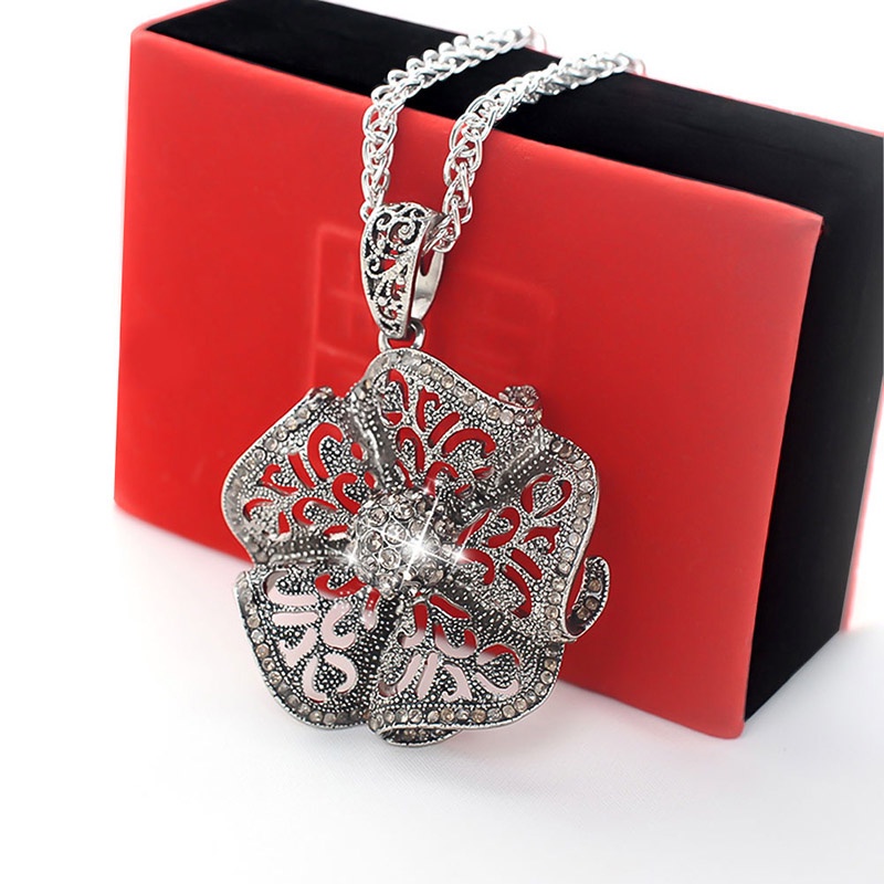 Five Petal Flower Shaped Necklace Cremation Urn Pendant Funeral Ashes Holder-in Pendant Necklaces