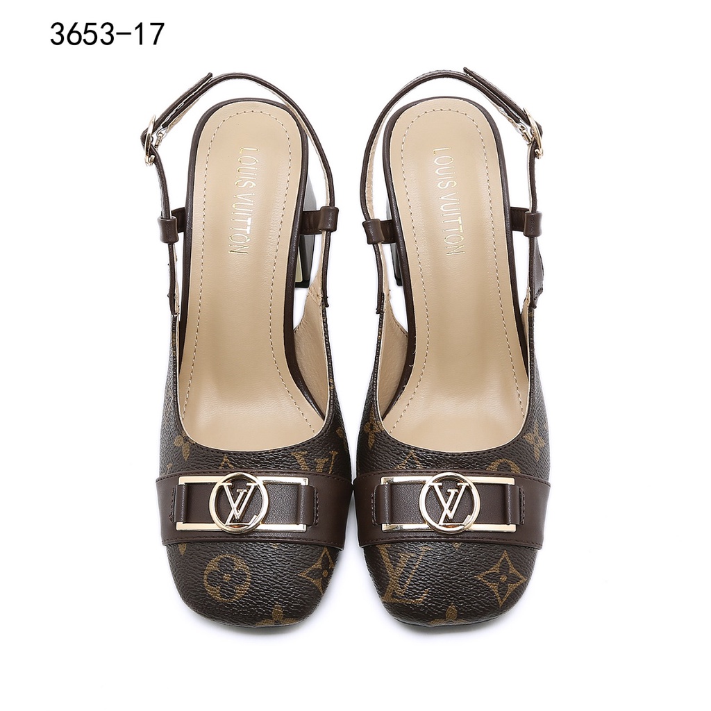 Block Heel Shoes in Monogram 3653-17