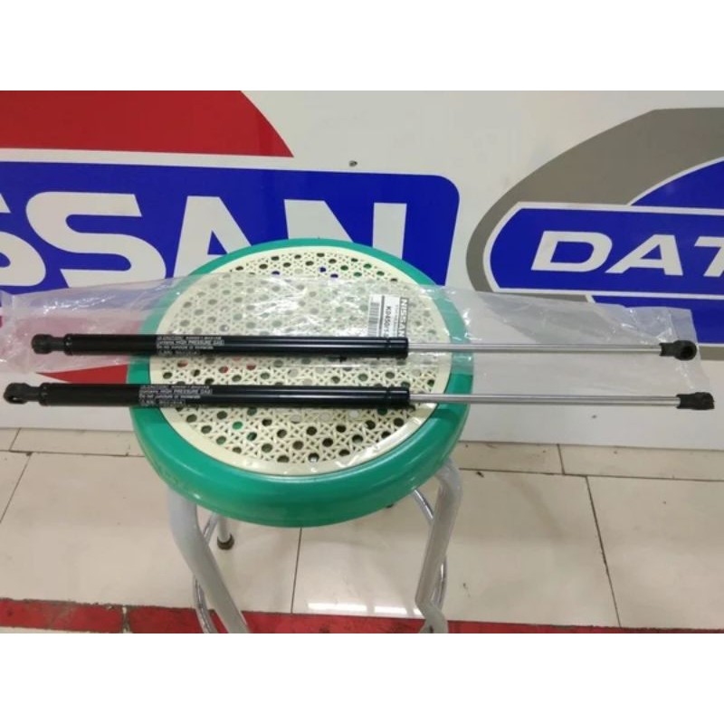 Shockbreaker bagasi Nissan Xtrail T30