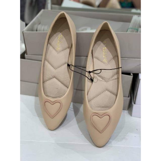 Sepatu Vincci Heart Flat Original 100% (v183907)