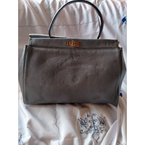 tas preloved Sisley
