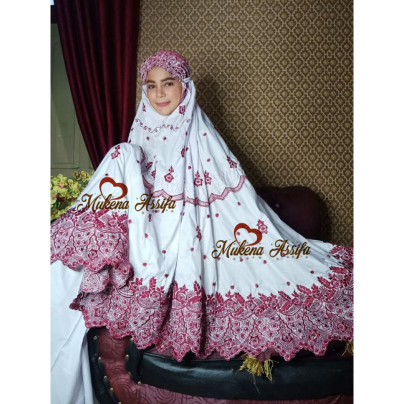 Mukena bordir padang putih motif merah bunga s4