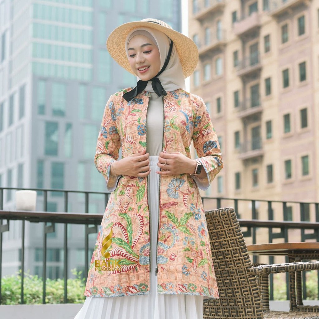 BAJU KEMEJA BATIK WANITA Prabuseno - Siti  Tunik Batik Wanita  Lengan Panjang