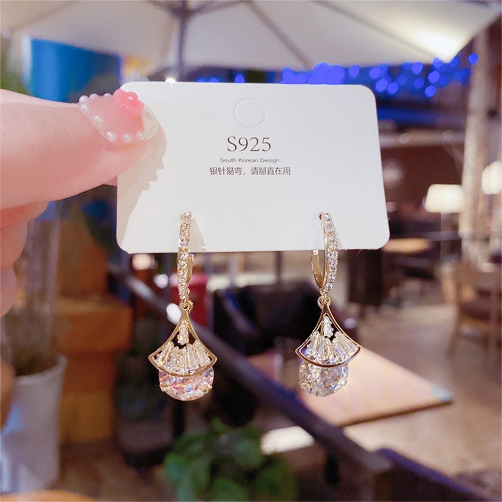 Anting Stud Kristal Berlian Imitasi Bentuk Kerang Untuk Wanita