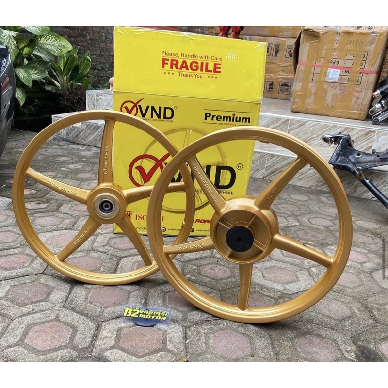 VELG VND COPY RCB VELG RCB SP522 COPY BY VND SIZE 140/160-17 VELG YAMAHA JUPITER VEGA F1ZR JUP MX OL