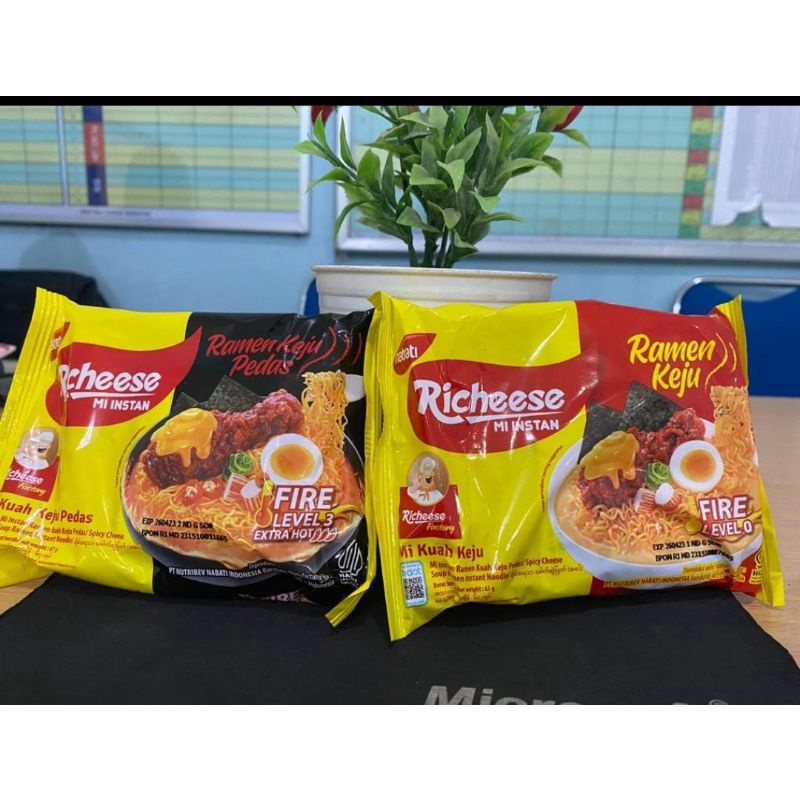 

MIE RAMEN RICHEESE LEVEL 0 dan LEVEL 3