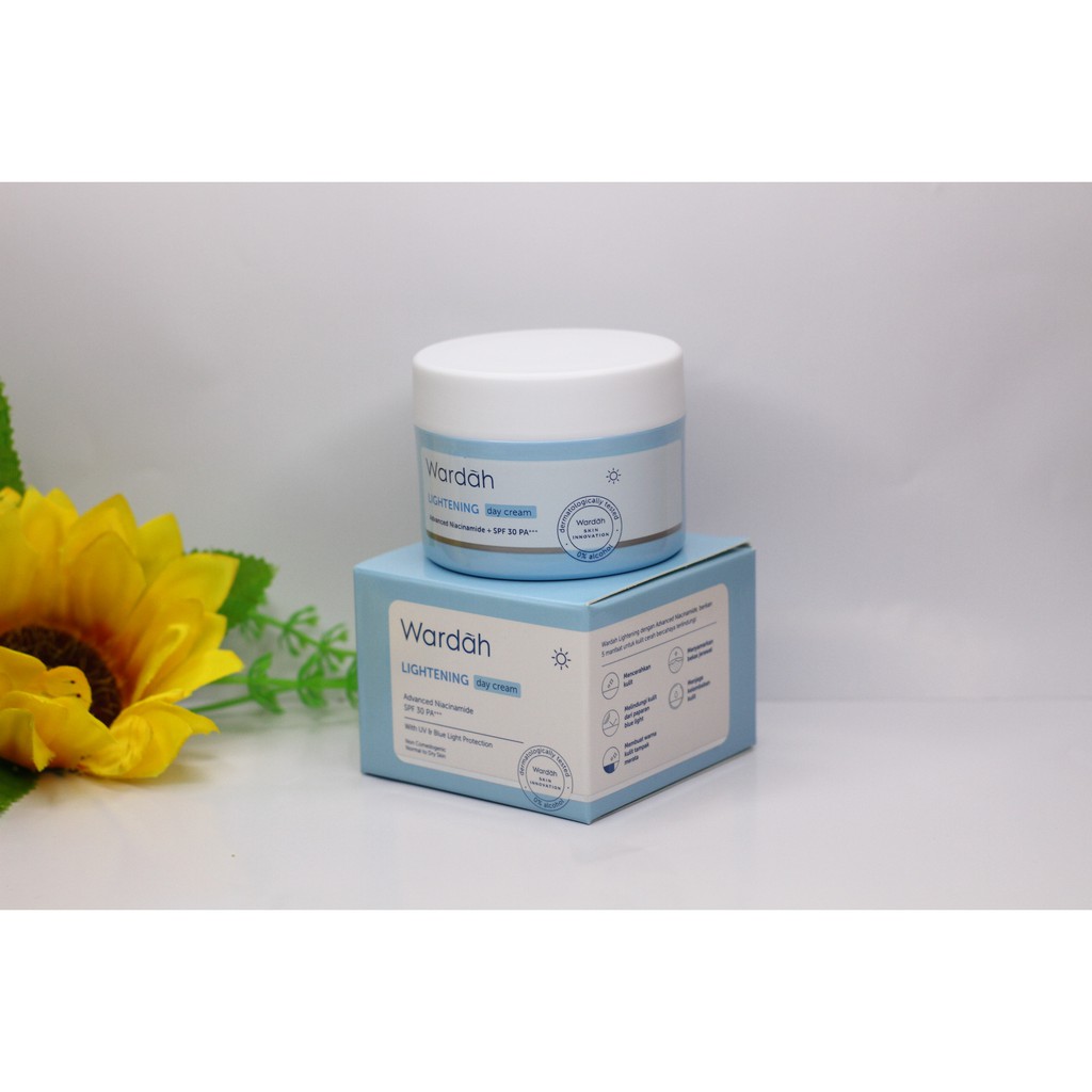 Wardah Lightening Day Cream 30gr - Krim Siang Pelembab Wajah