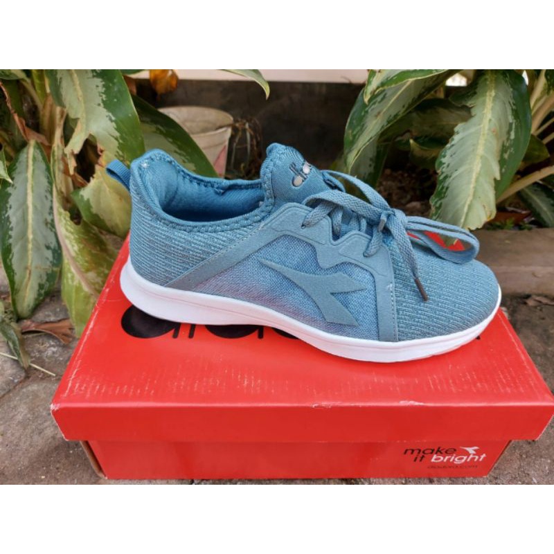Diadora Cortis Blue Women DIAX21F0606U Sepatu Olahraga Running Wanita