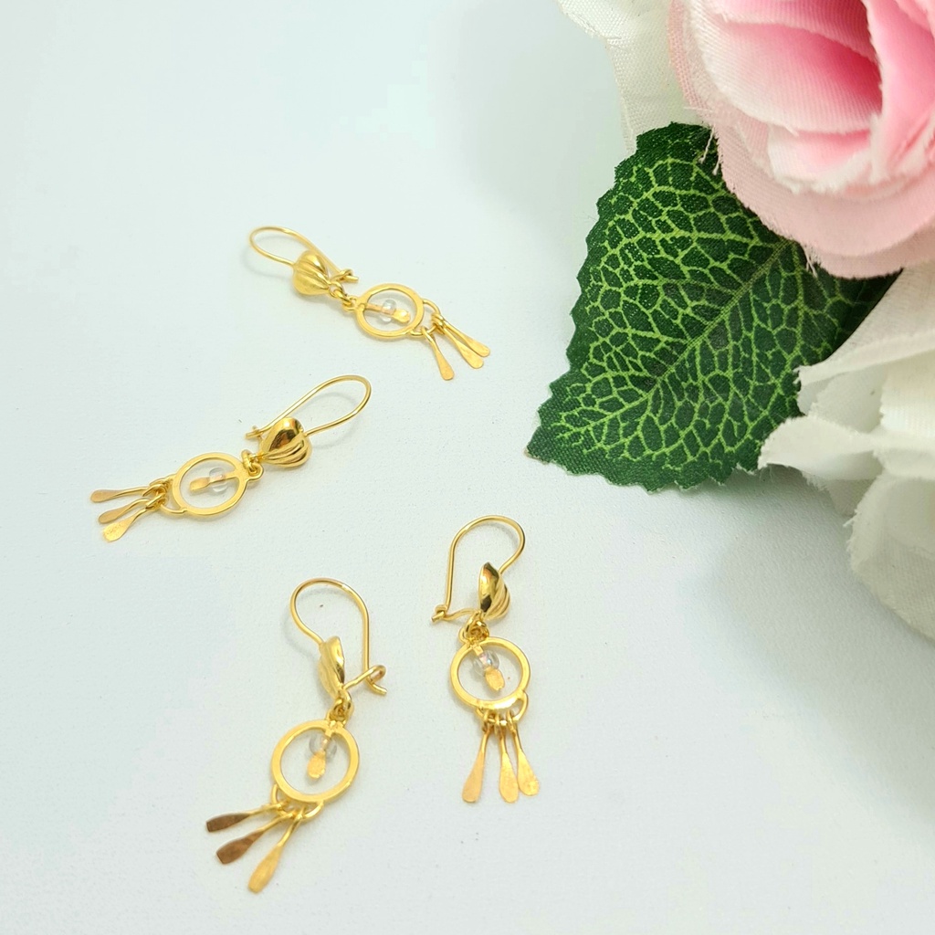 Anting Kait Emas Muda Rumbai Kristal Putih