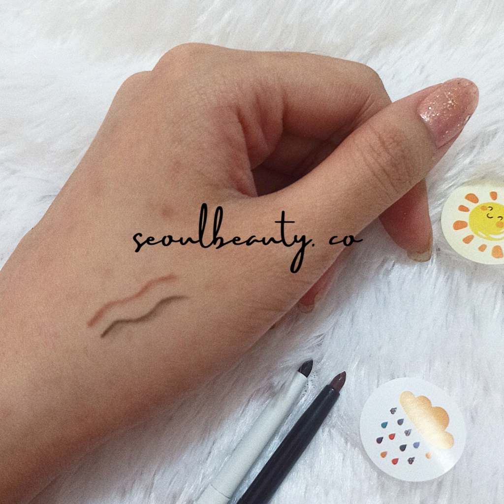 Eyeliner Pensil Putar Hitam / Coklat