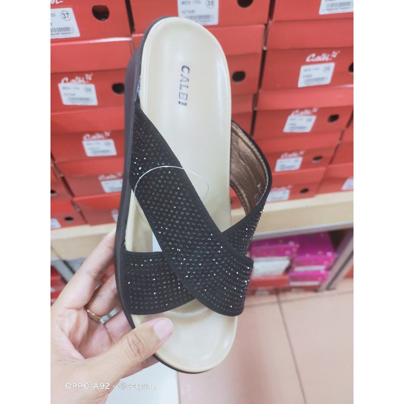 wedges calbi