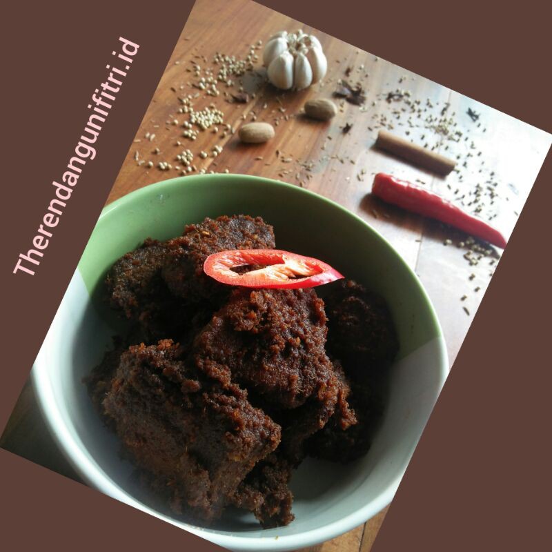 

Rendang Daging Sapi 100% Halal Makanan siap saji Berat 500 gram