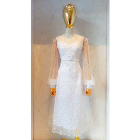 Dress Pendek Putih Lengan Balon Kancing