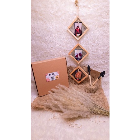 [READY] KADO UNIK HANDMADE CRAFT PHOTO POLAROID [GIFT BOX HAMPERS BIRTHDAY ANNIVERSARY KOTAK KADO]-Tree