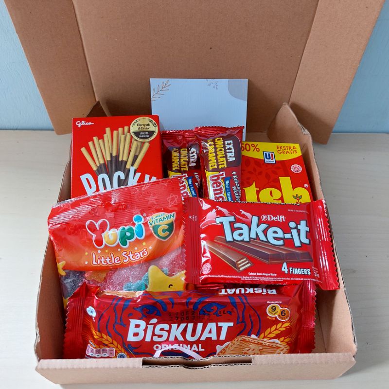 

Hampers Snack Box Gift Box Merah