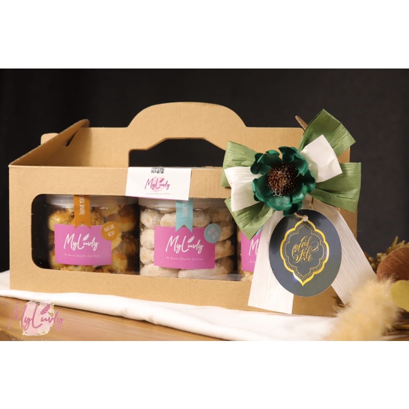 

Hampers cookies lebaran eid kue kering isi 3 jar