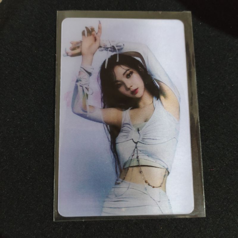 Official Lenticular Hallu Ver Karina Aespa