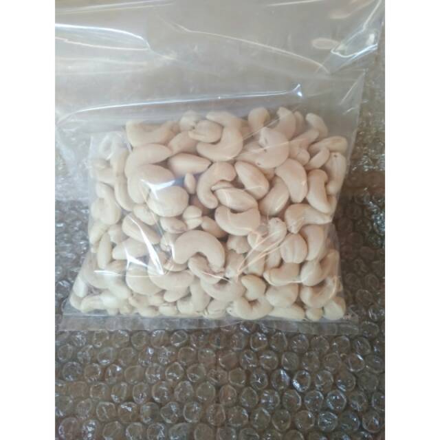 

Kacang Mete Fresh Kering 0,5kg