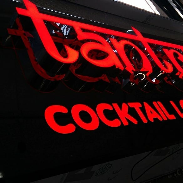 Huruf Timbul Lettersign Bahan Stainless & Akrilik Nyala LED Bandung Jakarta