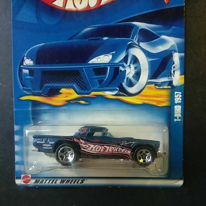 Diecast Hot Wheels T- Bird 1957