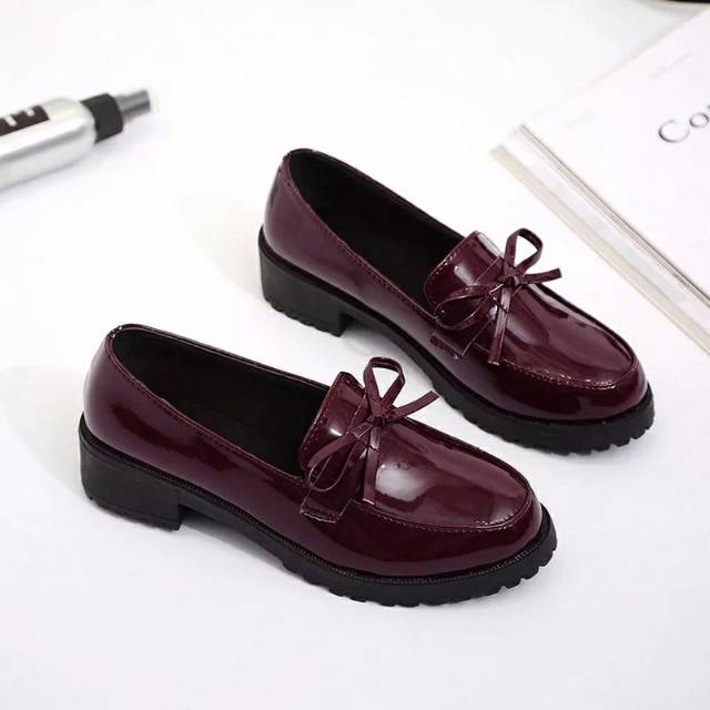 Sepatu Wanita / Sepatu Loafers Wanita / Sepatu Docmart Slavina / Bisa COD