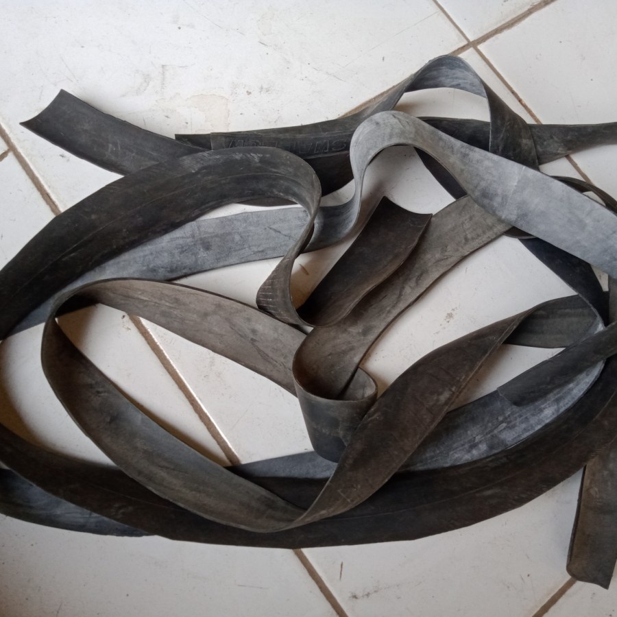 karet bekas ban dalam motor