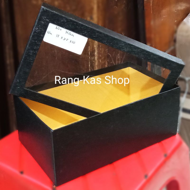 

Giftbox kotak kado fancy Mika Hitam 15x25x10 cm