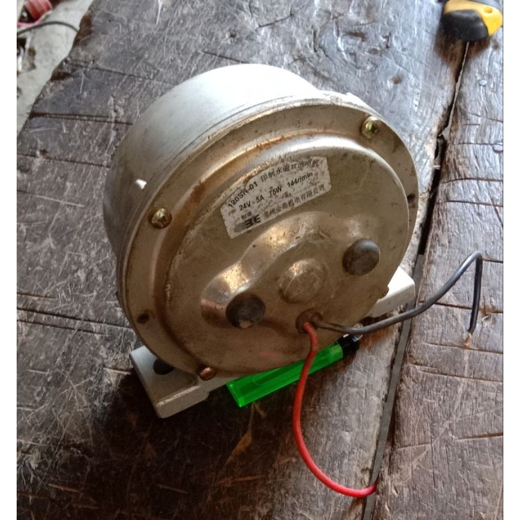 Dc Motor Gearbok 24V 75W 144Rpm 5A