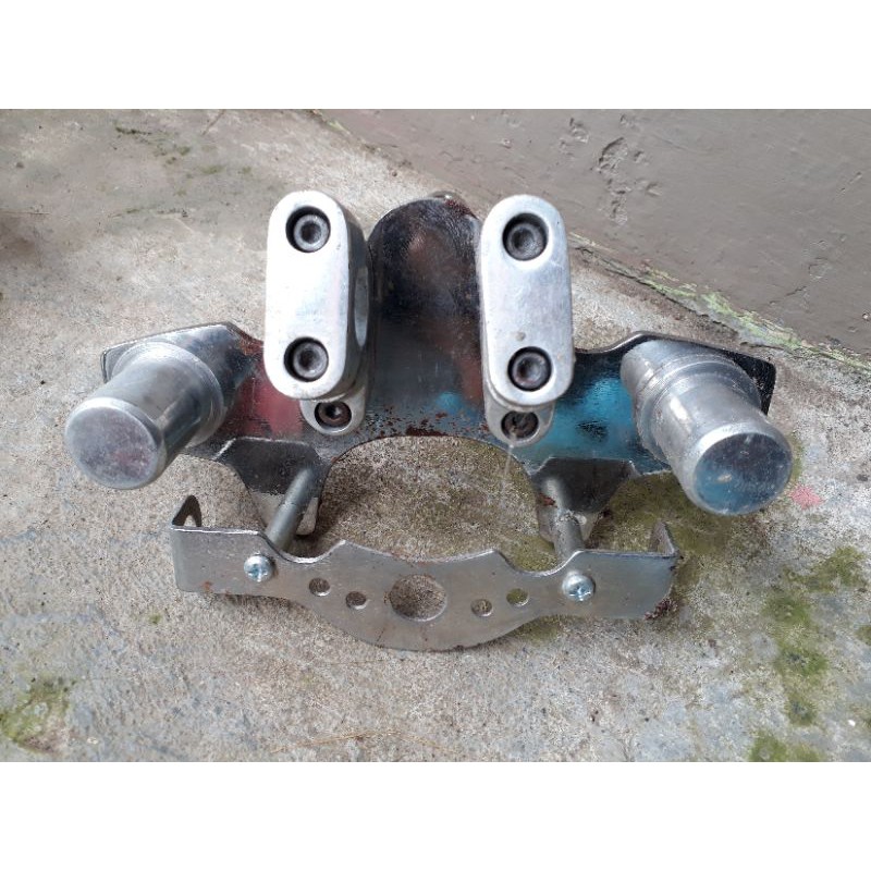 Dudukan Stang Jepit / Fat Bar Vario dan Motor Honda Lainnya