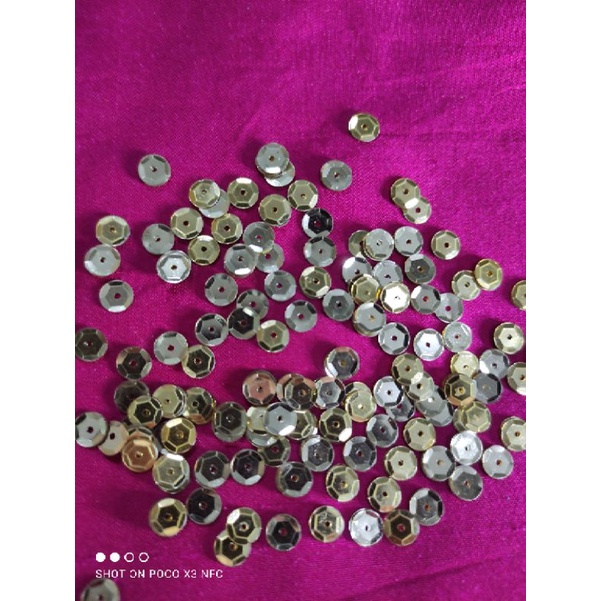 Payet piring mangkok emas. /manik manik