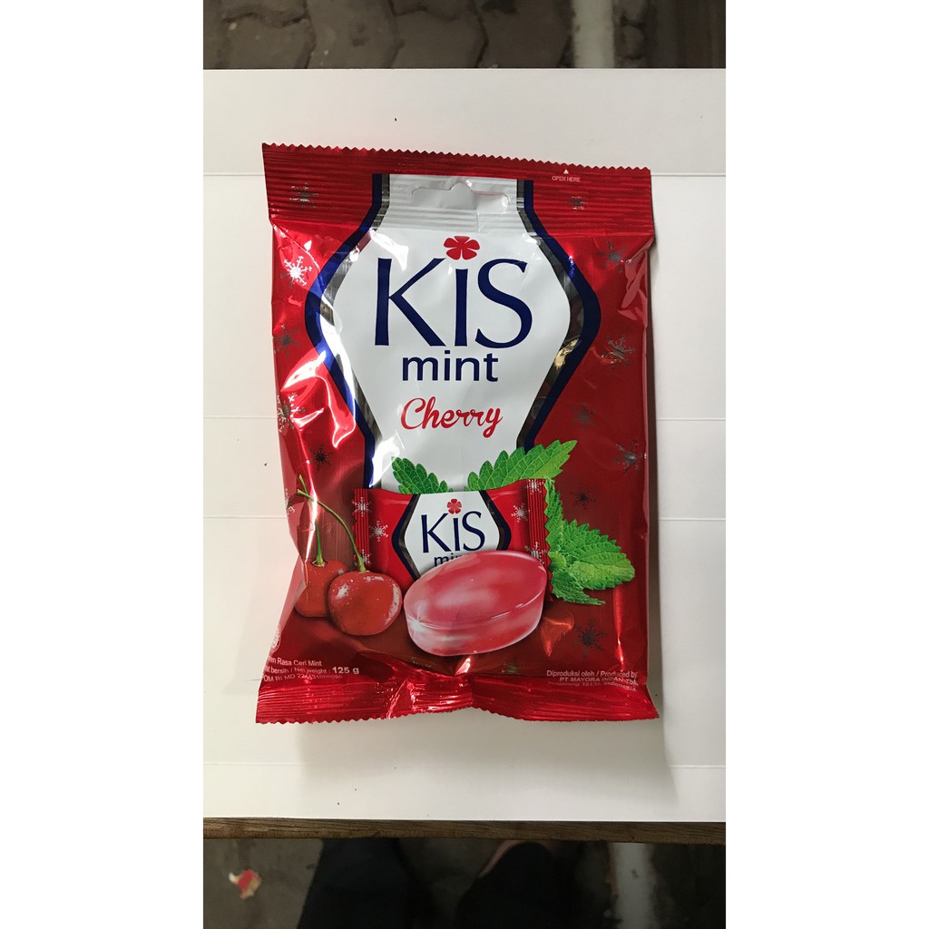 

PROMO PERMEN KIS MINT CHERRY 1 BUNGKUS / 135 GRAM / KISS MERAH CHERY TERMURAH