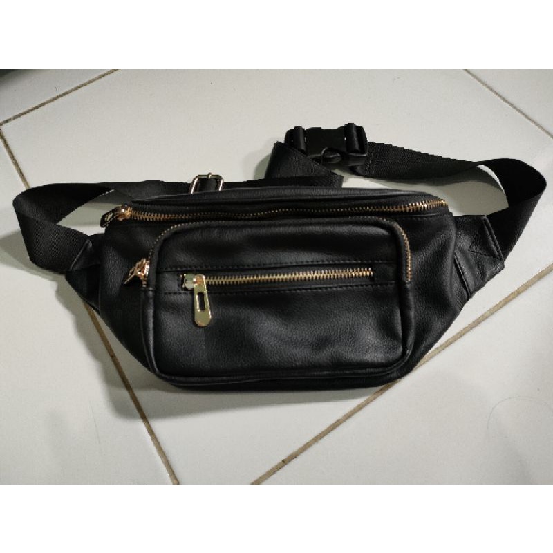 Preloved Tas Waistbag Kulit