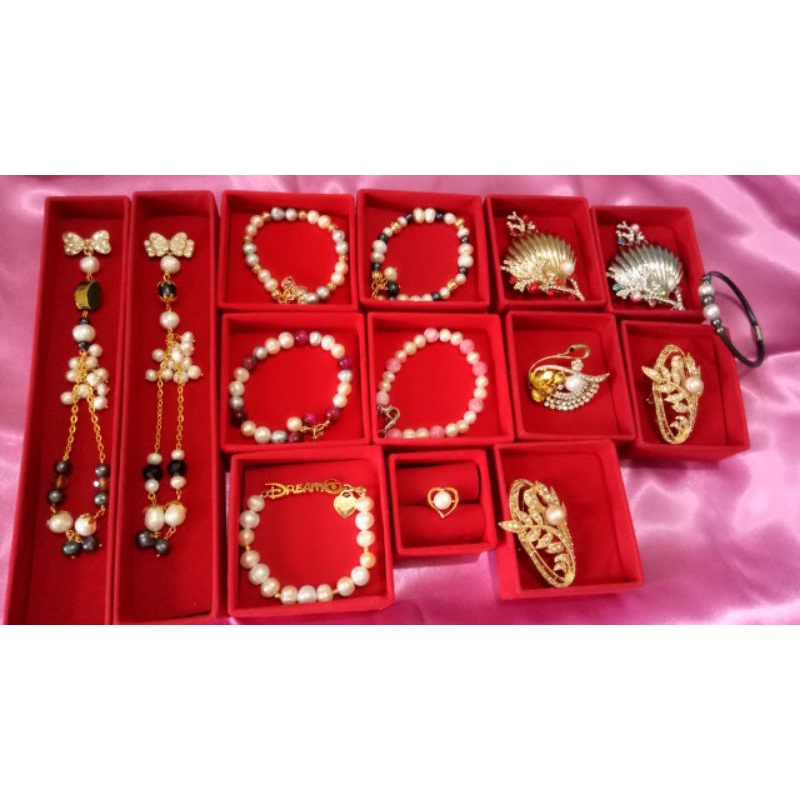 box bludru 5×5,6×6,7×7,dan 8×8 tempat  aksesoris perhiasan  gelang ,bros,dan kalung