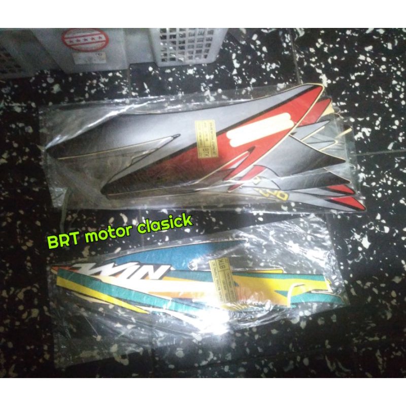 Striping Honda win 100 Stiker motor lis body standart tahun 2000 - 2001