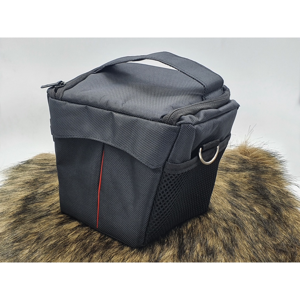 Tas Kamera Mirrorless kecil