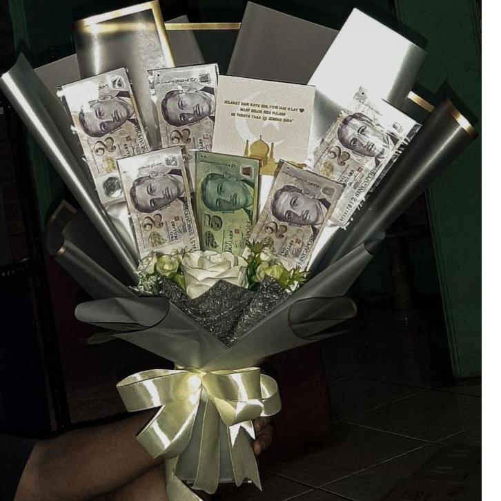 10.10✔️money bouquet Bucket money Cake uang palsu murah kado wisuda ulang tahun lamaran READY|SQ7