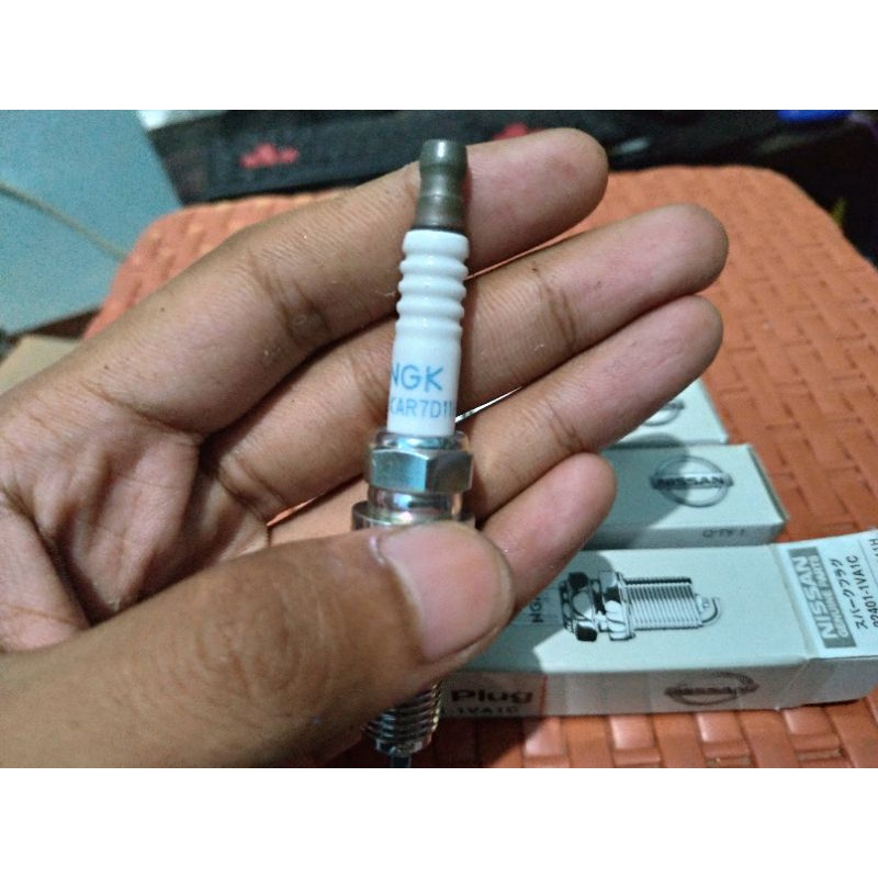 Busi iridium serena C26 xtrail T31 Xtrail T32 original nissan