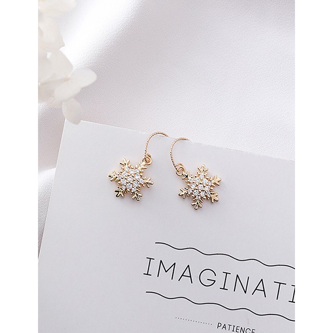 LRC Anting Tusuk Fashion Gold Color Snowflake Shape Decorated Earrings F04949