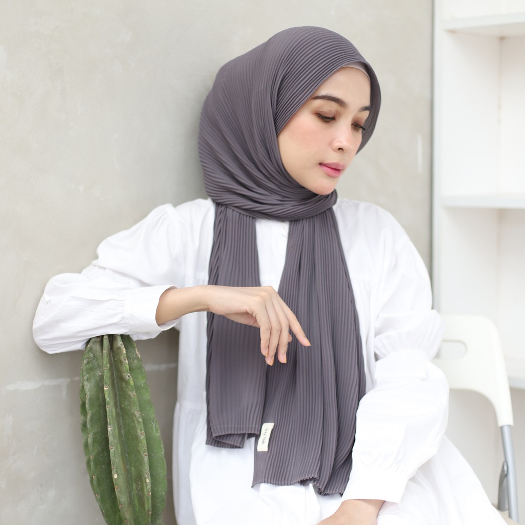 Lozy Hijab - Ayra Pleats Shawl ( Pashmina Full Plisket )-2